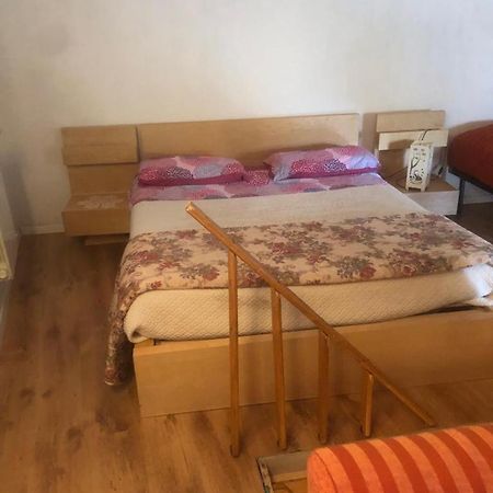 Lovely 1 Room Bedroom Loft, 20 Mins To Bgy Airport Pradalunga Extérieur photo