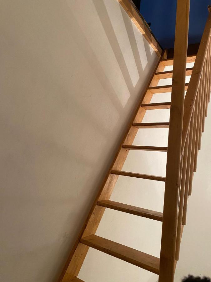 Lovely 1 Room Bedroom Loft, 20 Mins To Bgy Airport Pradalunga Extérieur photo