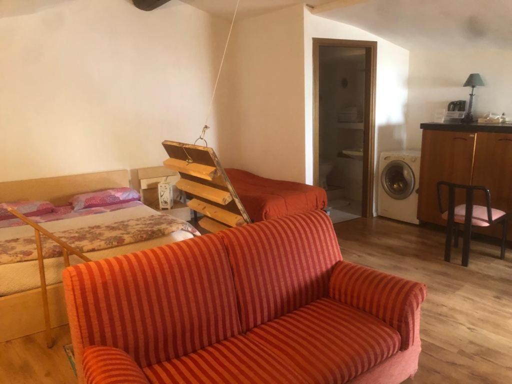 Lovely 1 Room Bedroom Loft, 20 Mins To Bgy Airport Pradalunga Extérieur photo